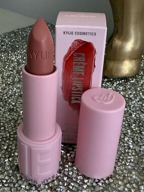 Kylie Cosmetics Crème Lipstick 613 Nude Taupe Brown Satin Finish Women